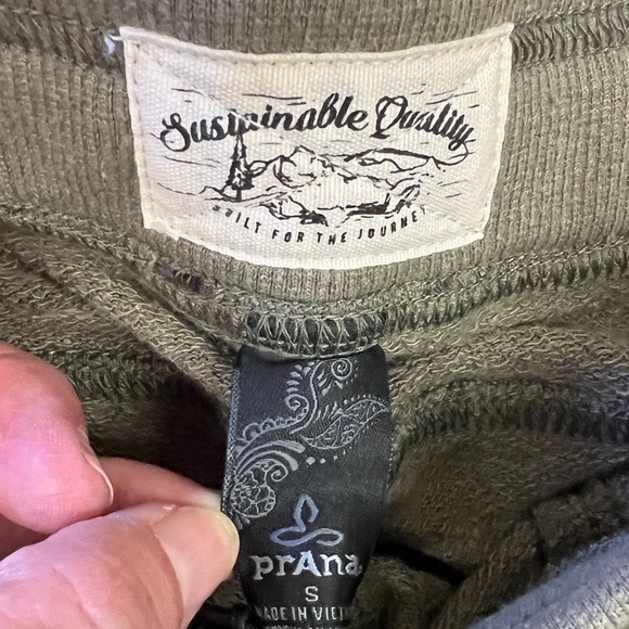 Prana Cozy Up Soft Camo Jogger Sweatpants with Elastic Waistband Sz S - Picture 3 of 5